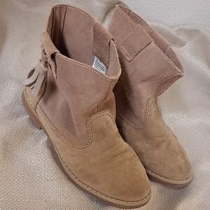 Hanna Andersson Tan Suede Kids Boots